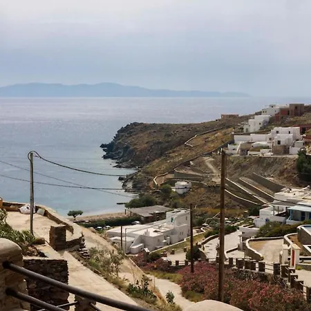 Дом отдыха Ballos For 6 In Exomvourgo Agios Romanos