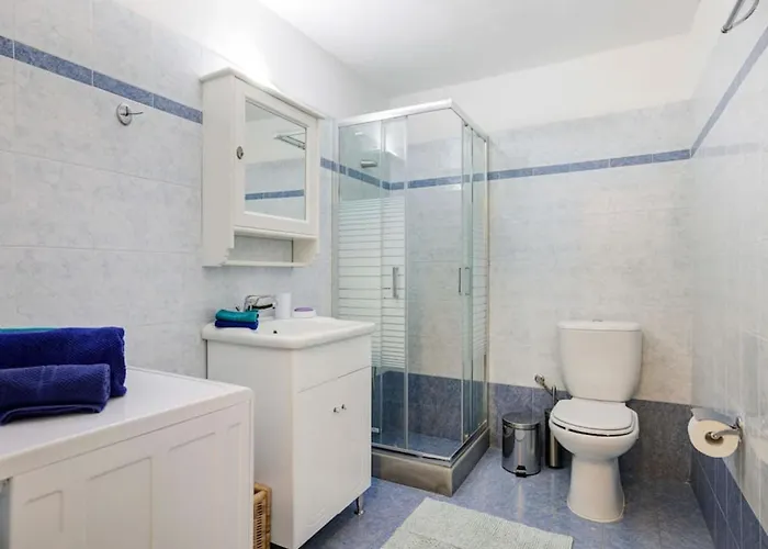 Ballos For 6 In Exomvourgo *